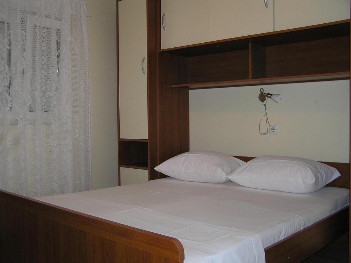 Apartments With A Parking Space Supetarska Draga - Donja, Rab - 15999 Exterior foto